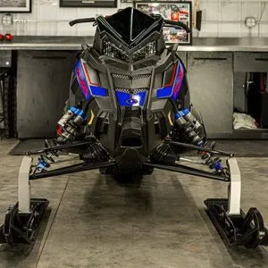team-polaris-600-race-sled-carousel-02-xxs.jpg